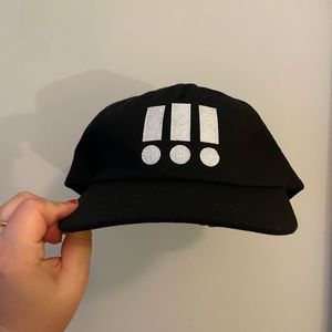 DAILY DRILLS TRUCKER HAT - brand new and never worn